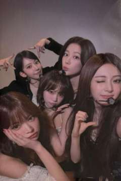 首尔安可场周卫衣卡 团