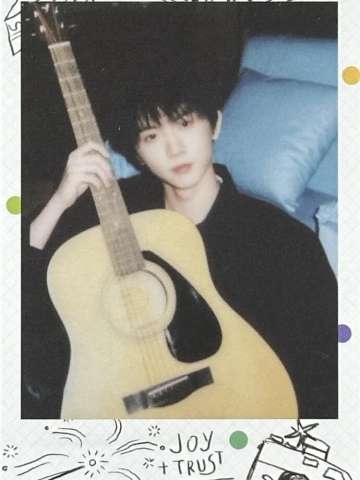 26台历单人款拍立得1 ver.C