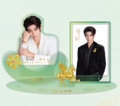 老凤祥代言摇摇乐立牌