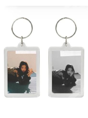 【J2NNI5】　フォトキーチェーン キーホルダー JENNIE J2NNI5 フォト キーホルダー ジェニ キーリング - メルカリ