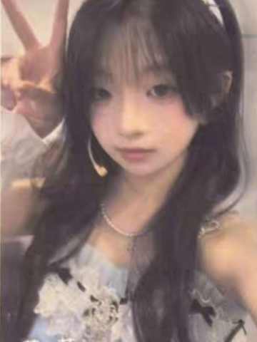 黄蔚 甜秘奇遇万圣节纪念小卡ver.B