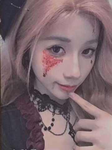 李秋月 甜秘奇遇万圣节纪念小卡ver.C