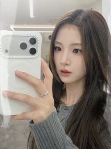 非正式跨年派对实体卡 张淼怡