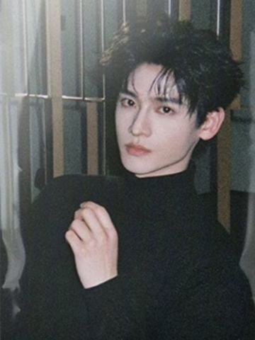 非正式跨年派对实体卡 全伊伦