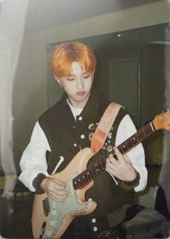 非正式跨年派对实体卡 王一珩