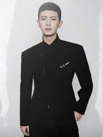 非正式跨年派对实体卡 任嘉伦