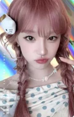 fenty beauty代言卡 ver.C