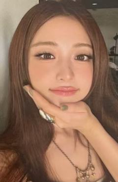 首尔安可场周随机卡 允 ver.C