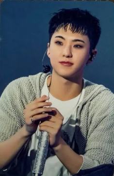 'HOLIDAY' DC固卡 荣