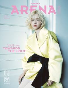 ARENA HOMME+杂志周边