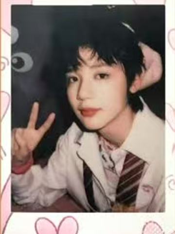 26台历单人款隐藏拍立得 子宸