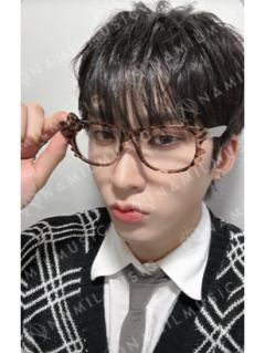 ny线上签售1.0 5 kitty眼镜ver.