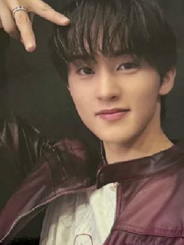 yzy北京签售 ver.B