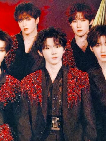 冠军纪念写真团款小卡 团