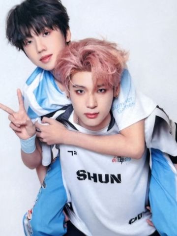 2025夏日运动会双人卡 峻豪玮辰