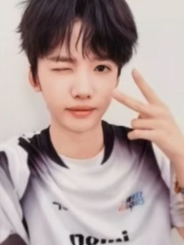 2025夏日运动会小卡 奕然 ver.B