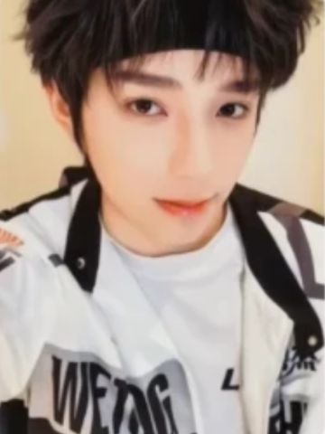 2025夏日运动会小卡 橹杰 ver.B