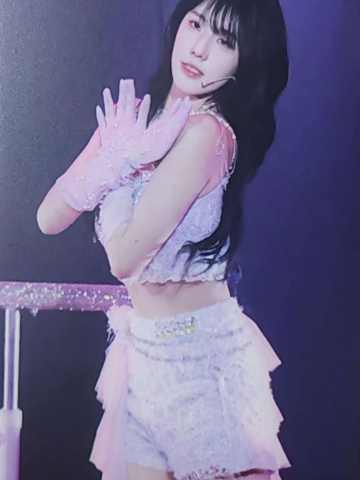 何林燕 2025全团冲刺巡演小卡 ver.B