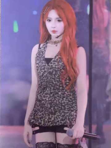 阿丽米热 2025全团冲刺巡演小卡 ver.B