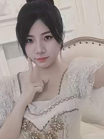 张佳仪《秋欧》主题小卡 ver.A