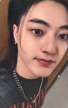 快闪满额场限卡 头 ver.B