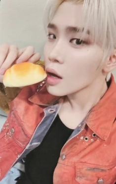 ma签售6 甜甜圈ver.