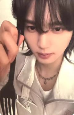 mp签售9 咬一口ver.