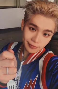 mp签售6 咬一口ver.