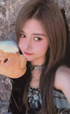 朱怡欣《终极殿堂》自拍小卡 ver.B