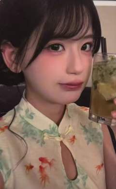 林舒晴《终极殿堂》自拍小卡 ver.A