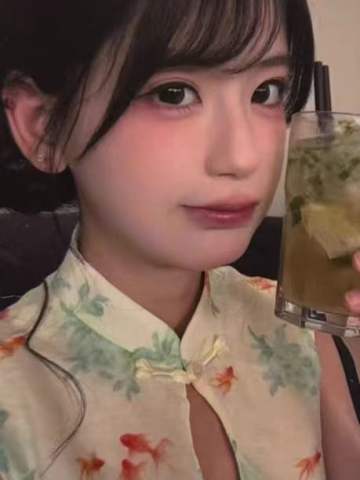 林舒晴《终极殿堂》自拍小卡 ver.A