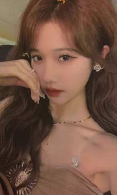 宋昕冉《终极殿堂》自拍小卡 ver.B