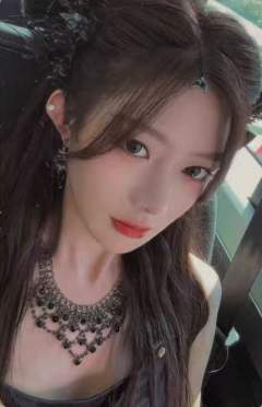 胡晓慧《终极殿堂》自拍小卡 ver.A