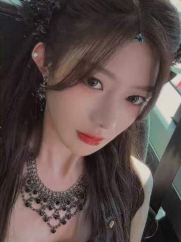 胡晓慧《终极殿堂》自拍小卡 ver.A