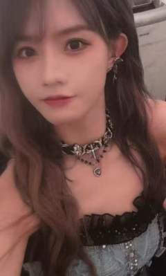 柏欣妤《终极殿堂》自拍小卡 ver.A