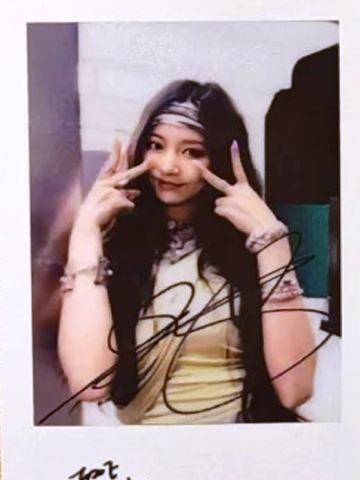 yzy上海签售2.0中签卡 瑜