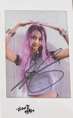 yzy上海签售1.0中签卡 瑜