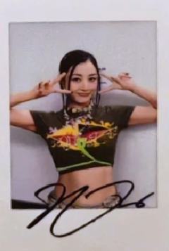 yzy上海签售2.0中签卡 效