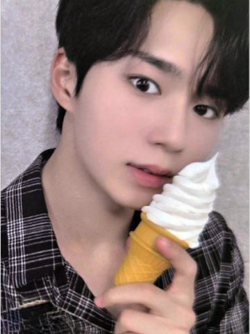 金俊抒 星光实体卡