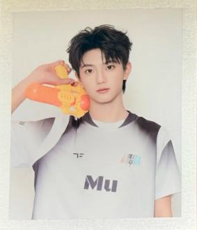 2025夏日运动会场周撕拉片 穆 ver.A