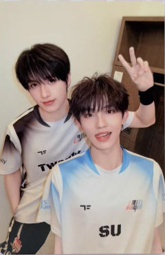 运动会双人卡 朱苏A