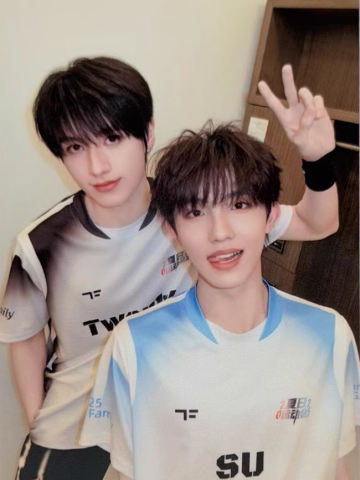 运动会双人卡 朱苏A