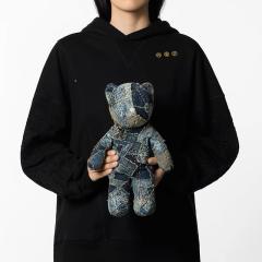 熊小偶-补衲-资料图