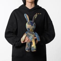 兔小偶-补衲-资料图