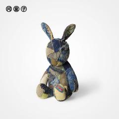 兔小偶-补衲-资料图