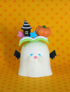 HALLOWEEN BOOK CLUB-orange version-资料图