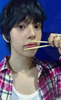 wm签售2.0 恩 筷子唇印ver.