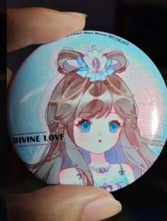 看东方满赠缔默第一弹Q版徽章-默水玲珑附赠周边