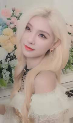 唐莉佳《秋欧》主题小卡 ver.C