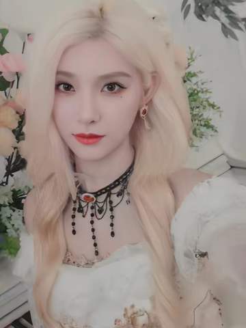 唐莉佳《秋欧》主题小卡 ver.B